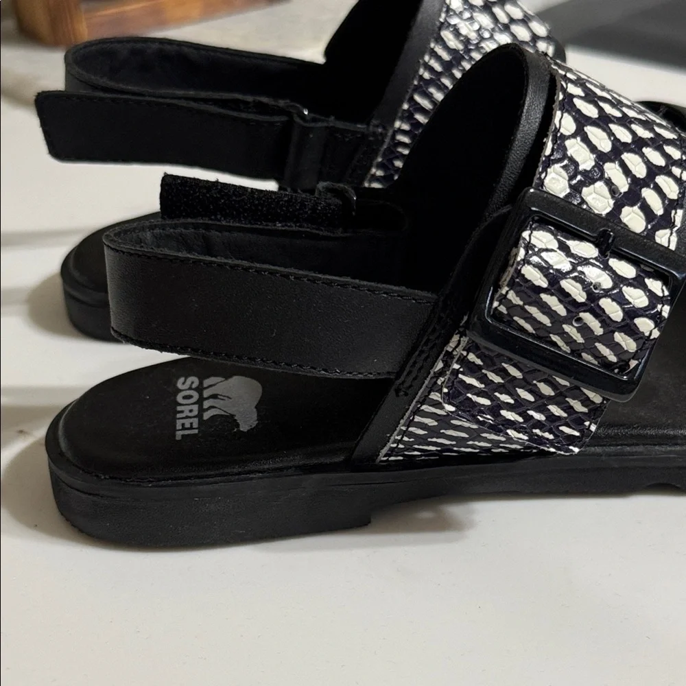 Sorel Black and White Patterned Sandals - Picture 9 of 9